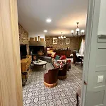 A Casa Da Parrula Δωμάτια σε οικογενειακή κατοικία Σαντιάγο ντε Κομποστέλα