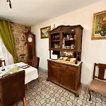 Δωμάτια σε οικογενειακή κατοικία A Casa Da Parrula *
