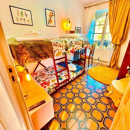 A Casa Da Parrula * Santiago de Compostela